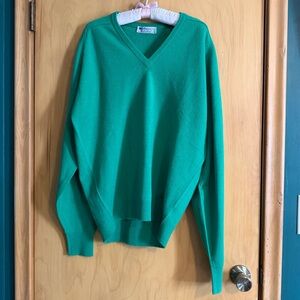 Burberry Men's V-Neck Sweater in Bright Green